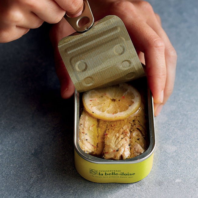 Filets de maquereaux à l’huile d’olive, citron et 5 baies – La Belle - Îloise – 118 g – Produit français | Le Cornichon