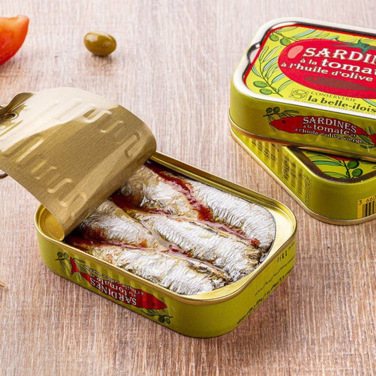 Sardines Ă lâhuile dâolive et Ă la tomate â La Belle - Ăloise â 115âŻg â Produit français | Le Cornichon