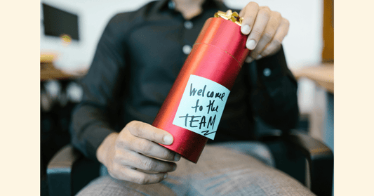 Cadeau Onboarding : 10 Idées pour Composer une Box Gourmande et 100% Française - Le Cornichon