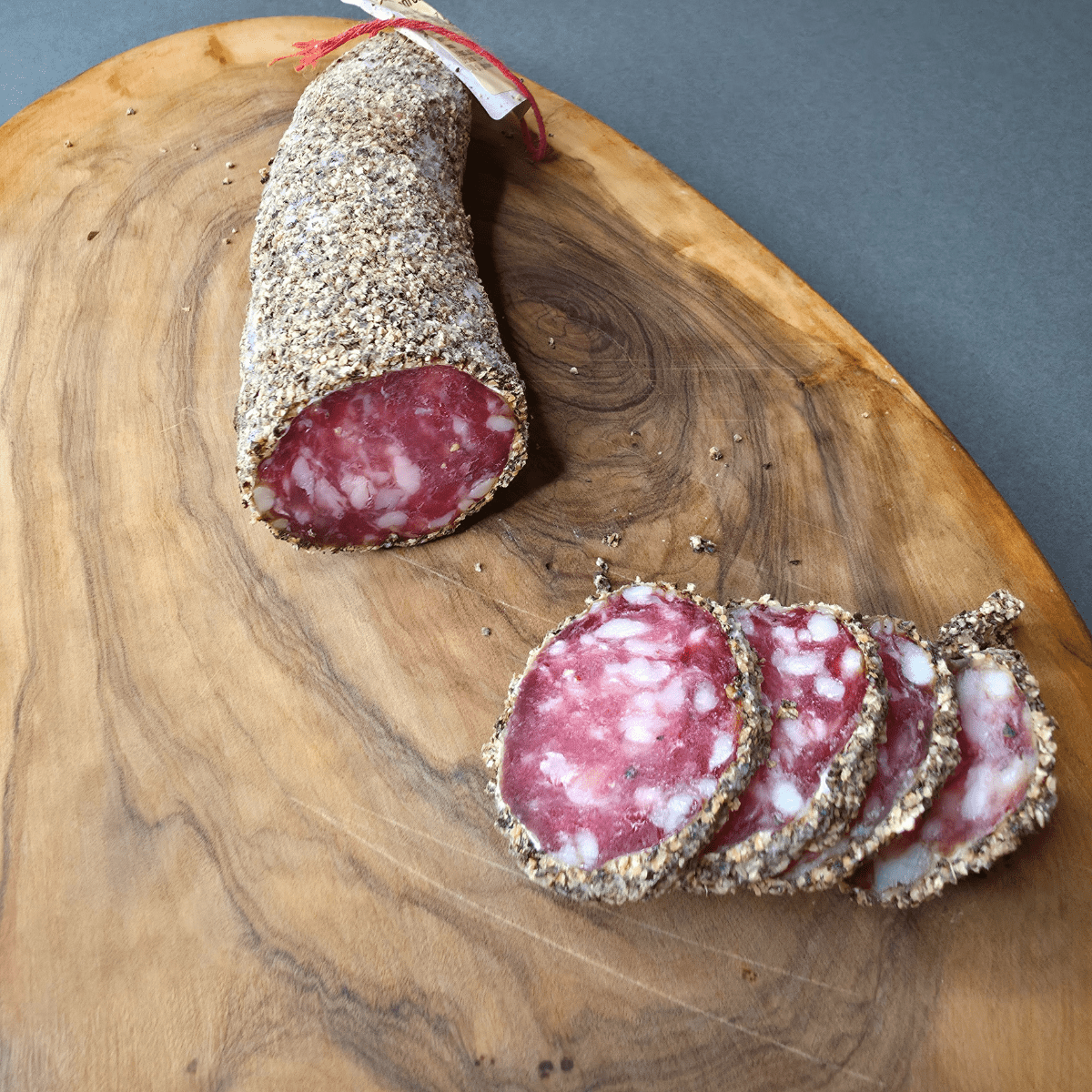 Saucisson de Savoie au poivre – Jacquemardes | Le Cornichon – Produit français | Le Cornichon