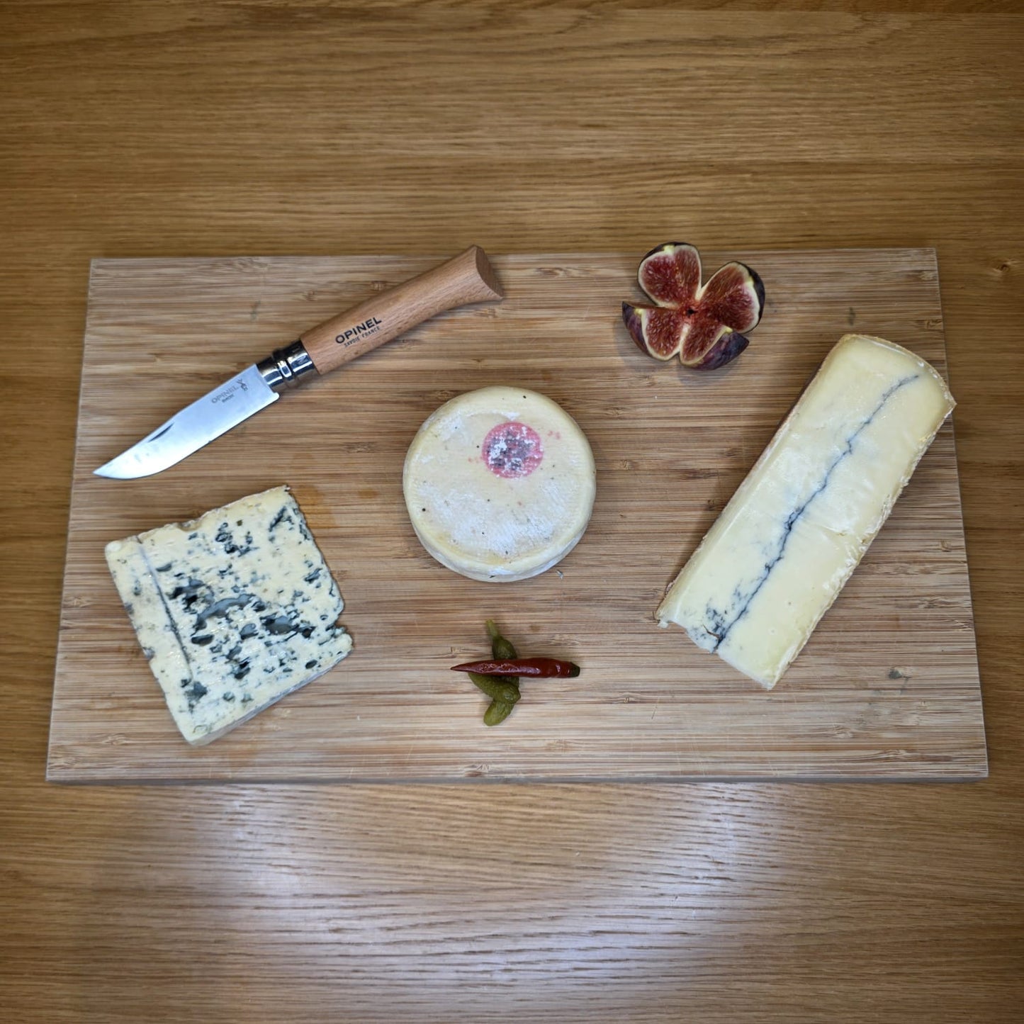 Trio de fromages AOP – Reblochon, Bleu d'Auvergne & Morbier | Le Cornichon – Produit français | Le Cornichon
